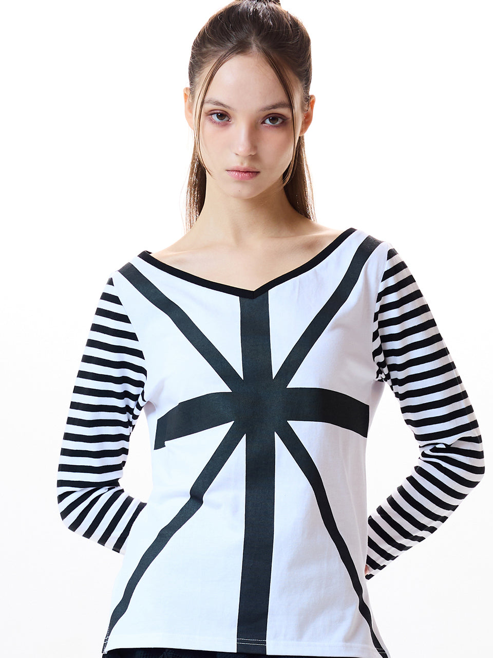 luv-is-true-ss-25-im-stripe-sleeve-tee(white)