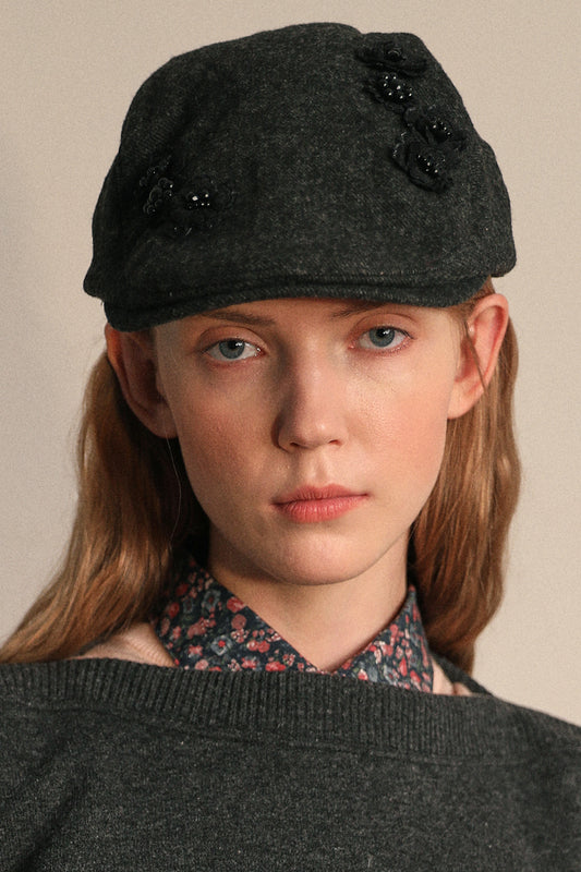 nana-crew-fw-24-flower-wool-hunting-cap-charcoal