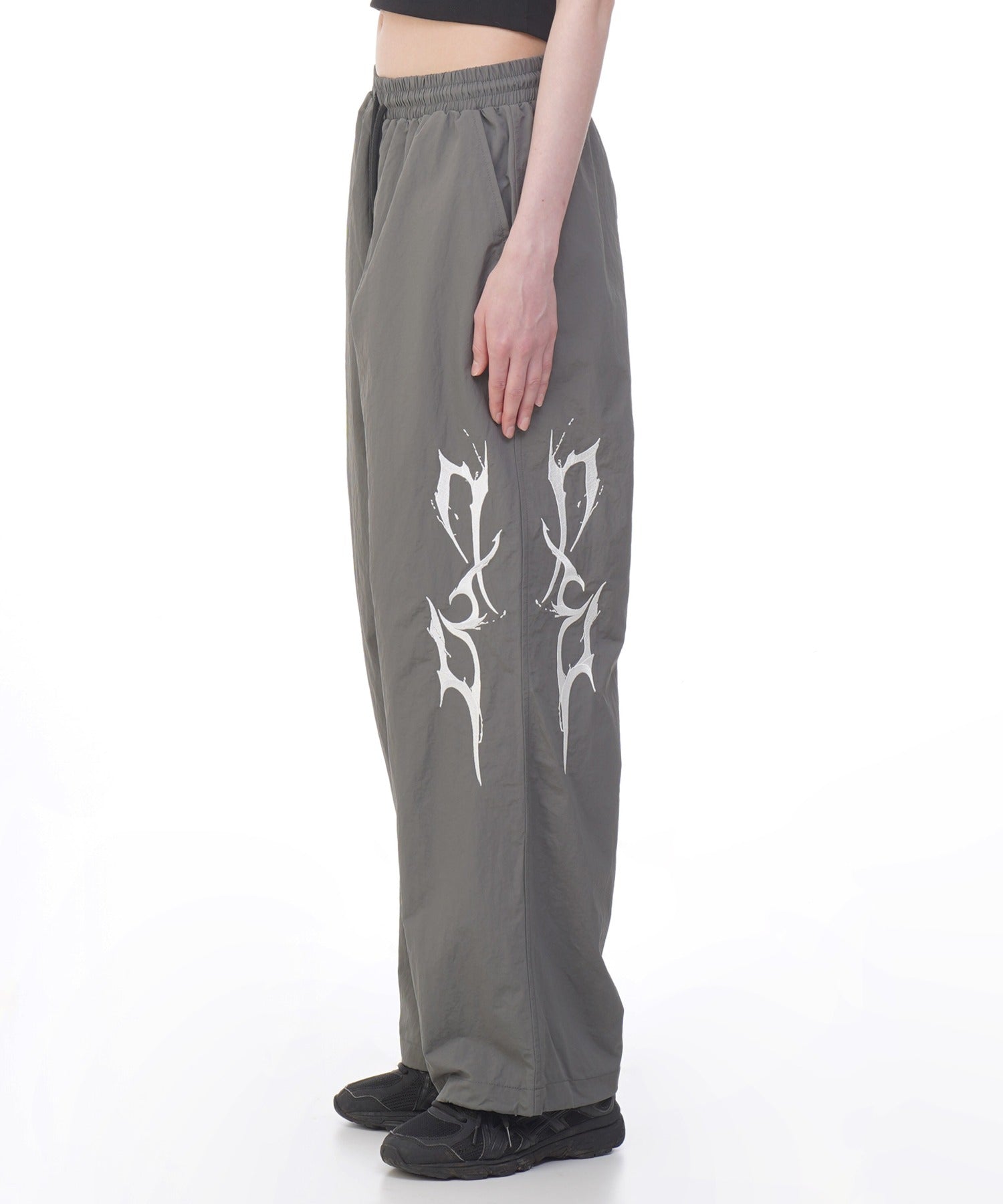 dxoh-fw-24-thunder-embroidered-logo-string-nylon-pants-charcoal