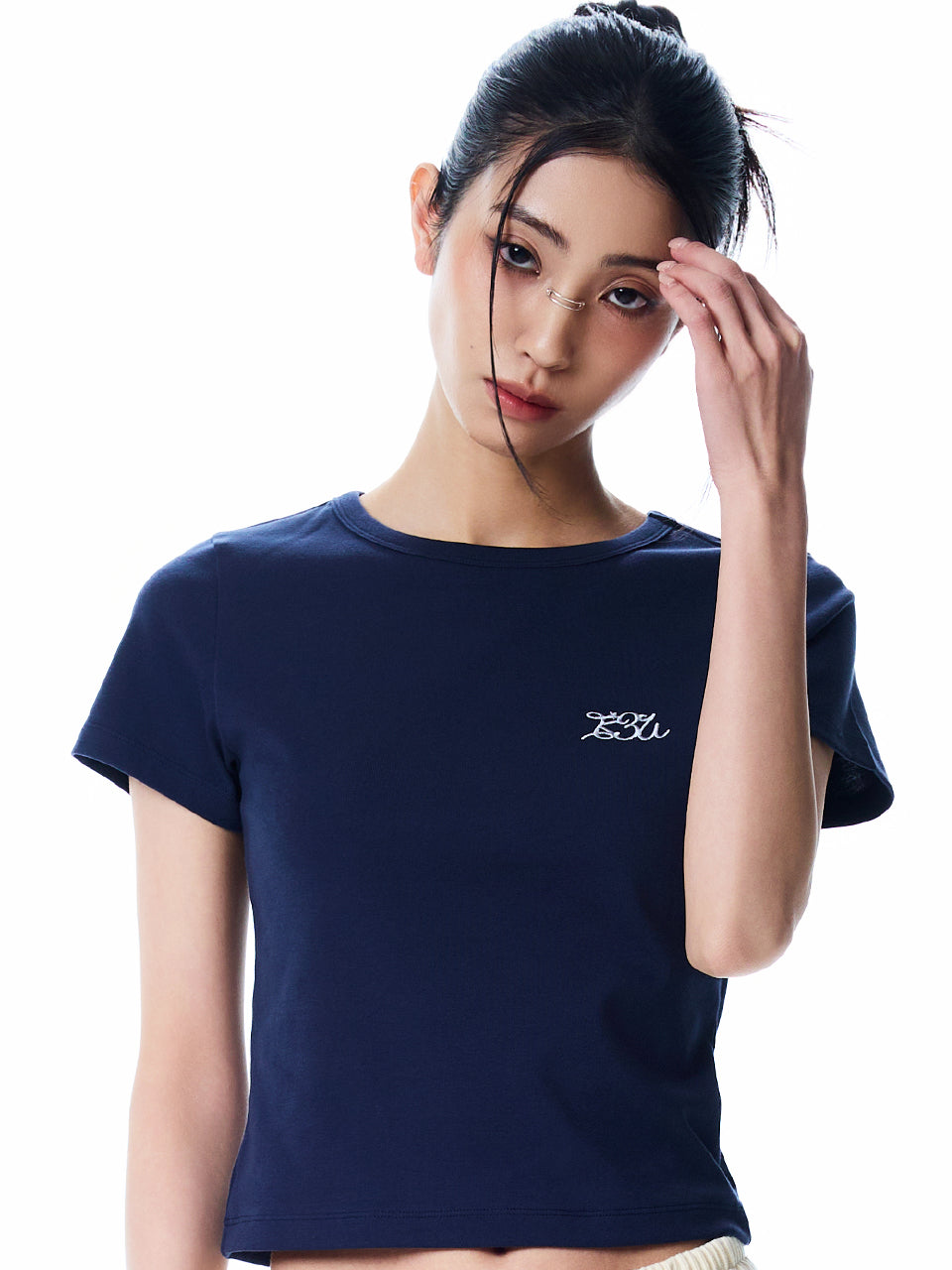 luv-is-true-ss-25-basic-iloveu-fit-tee(navy)