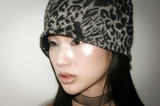 miae-ss-24-one-dayspring-leopard-beanie-black-brown