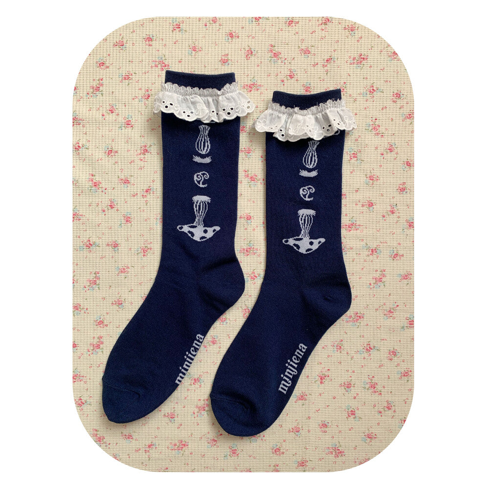 minjiena-fw-24-mushroom-lace-socks