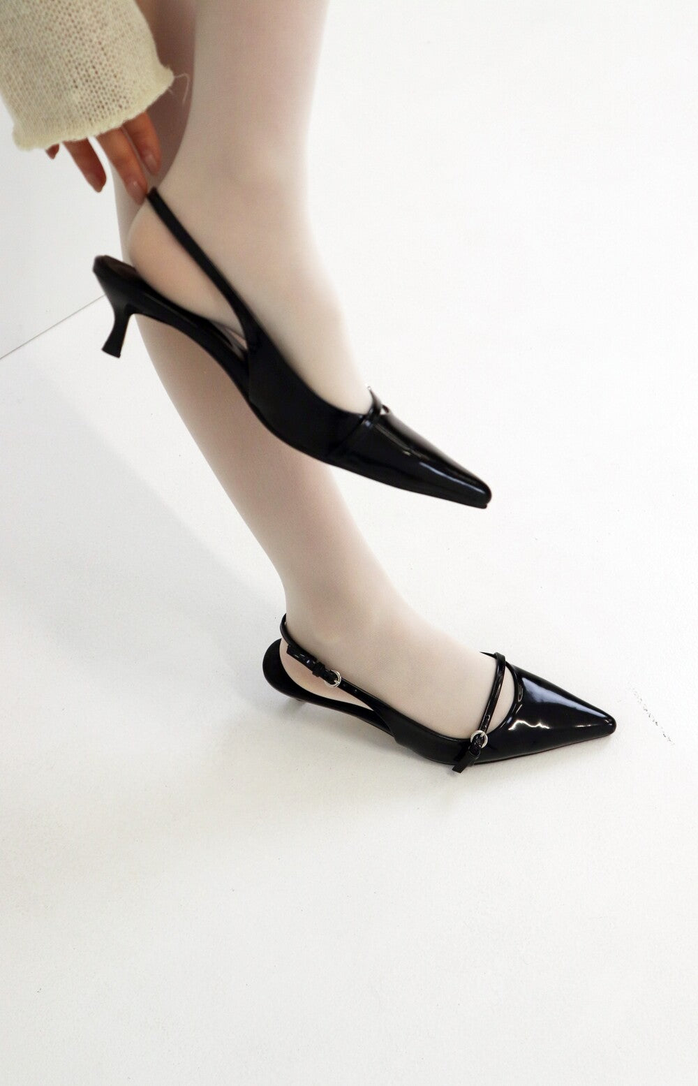 ture-fw-24-enamel-stiletto-4cm-2color