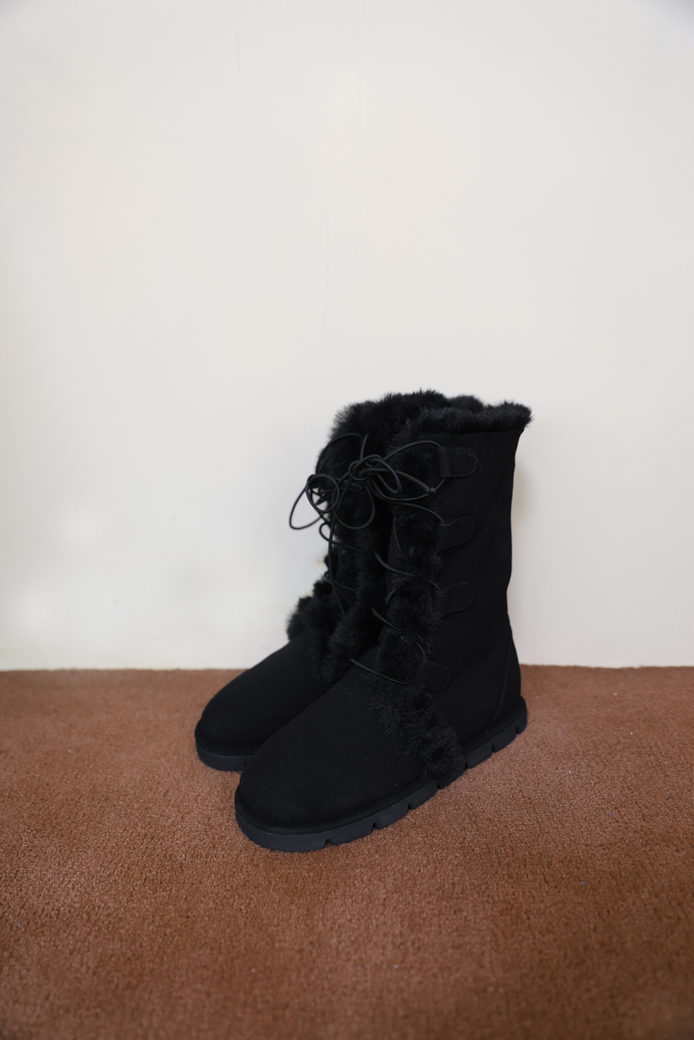 miae-fw-24-strap-fur-middle-boots-(2way)-(black)