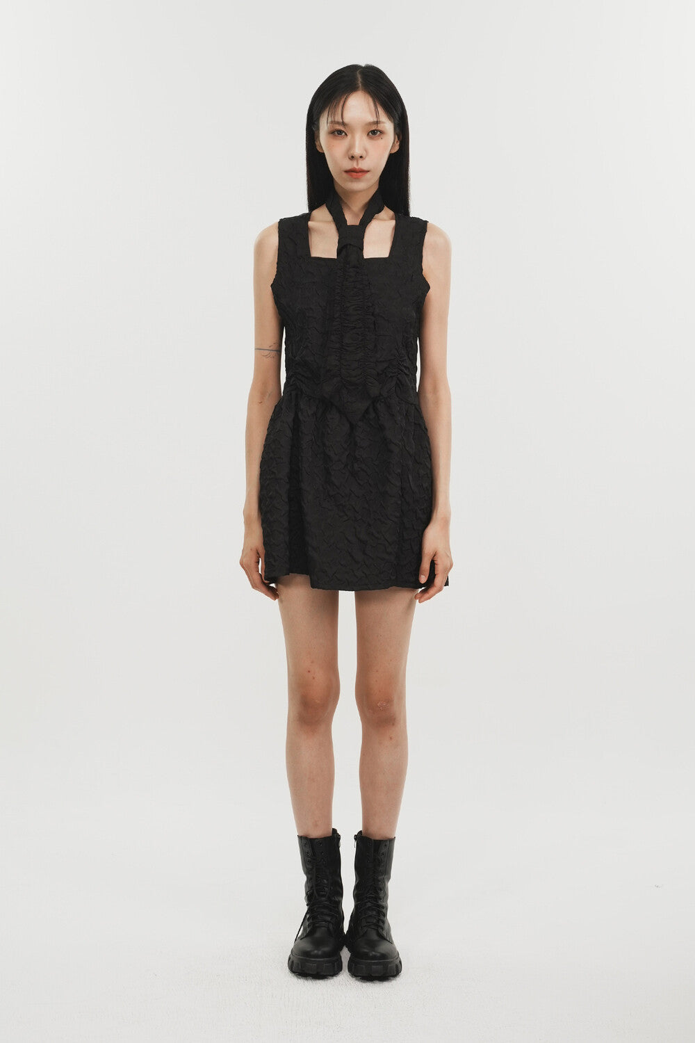 phenomenon-seeper-ss-25-shirring-raindrop-dress