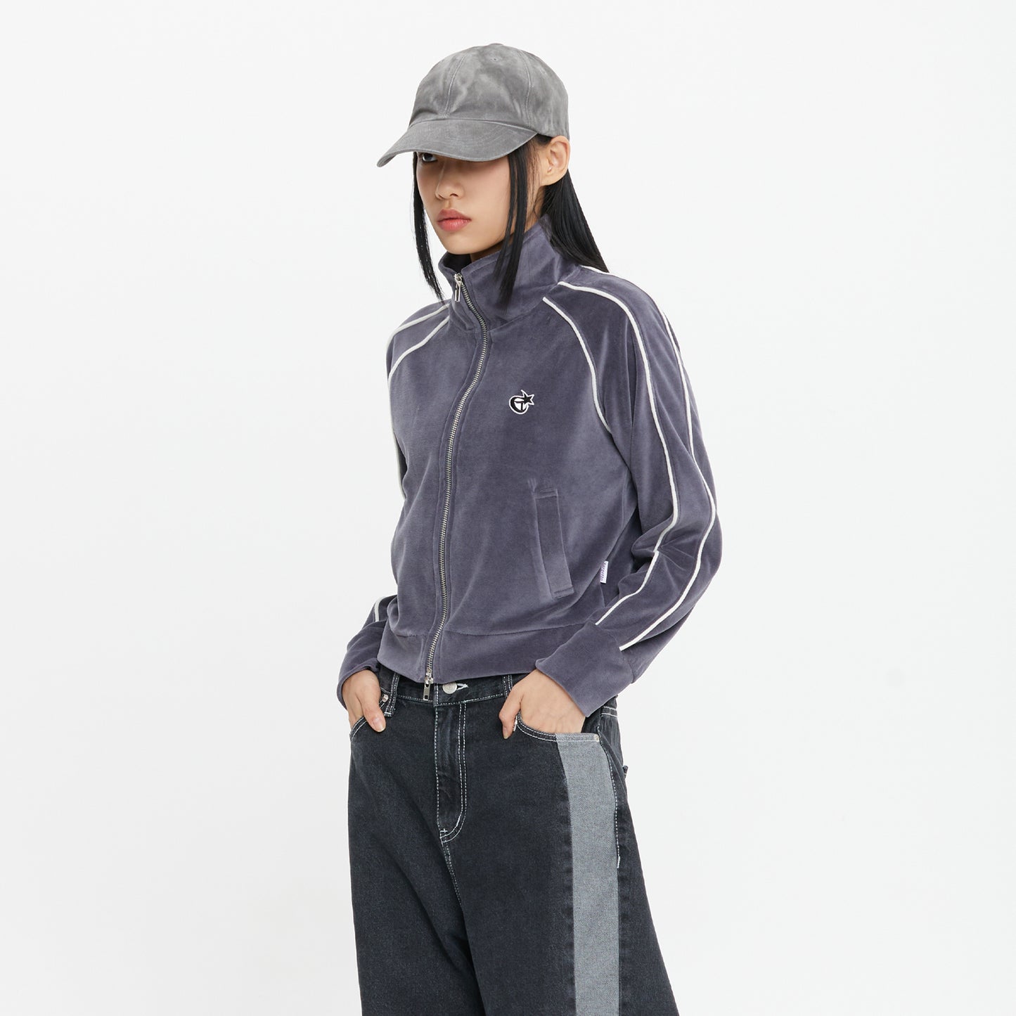 targetto-fw-23-piping-velour-zip-up_charcoal