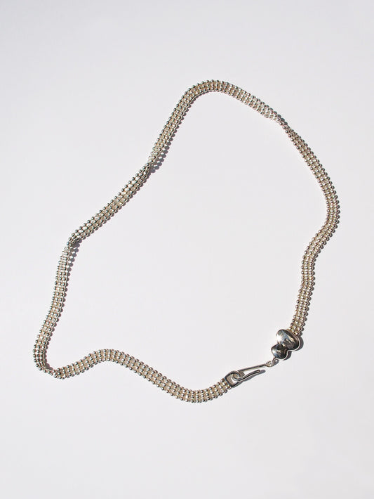 inodore-seasonless-mongglee-necklace