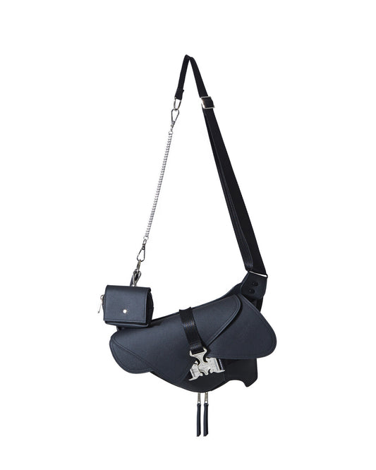 iugamakaras-seasonless-23-triple-covered-crow-buckle-bag